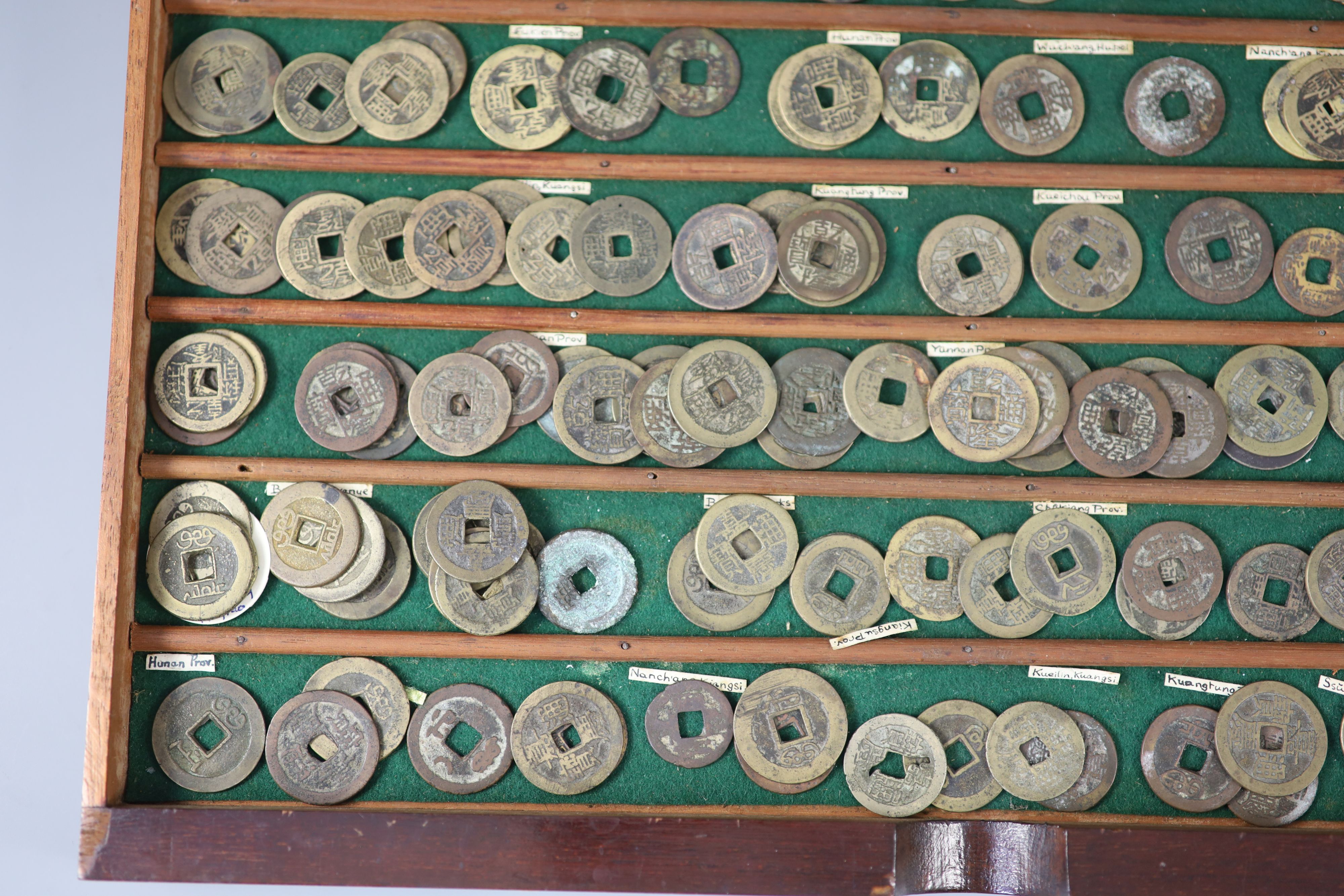 China, a large quantity bronze round coins, Qing dynasty and Taiping Rebellion,